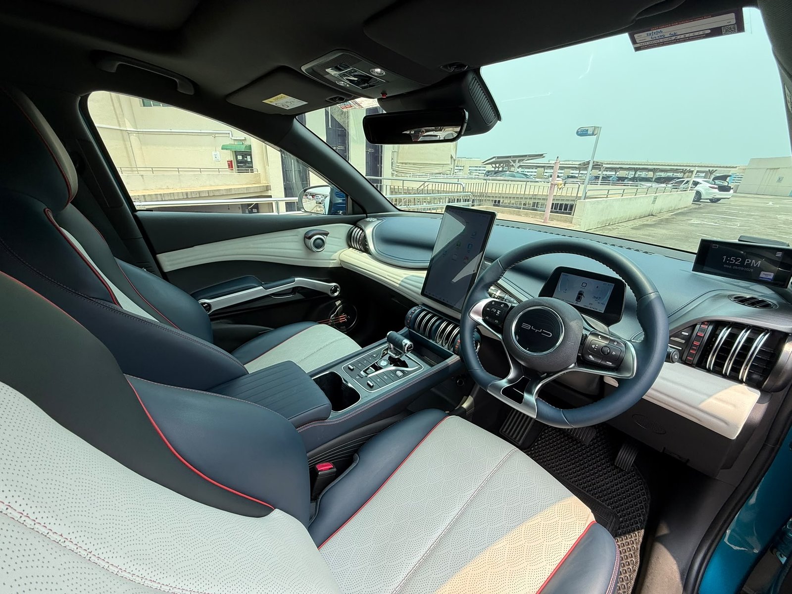 BYD Atto 3 photo 7
